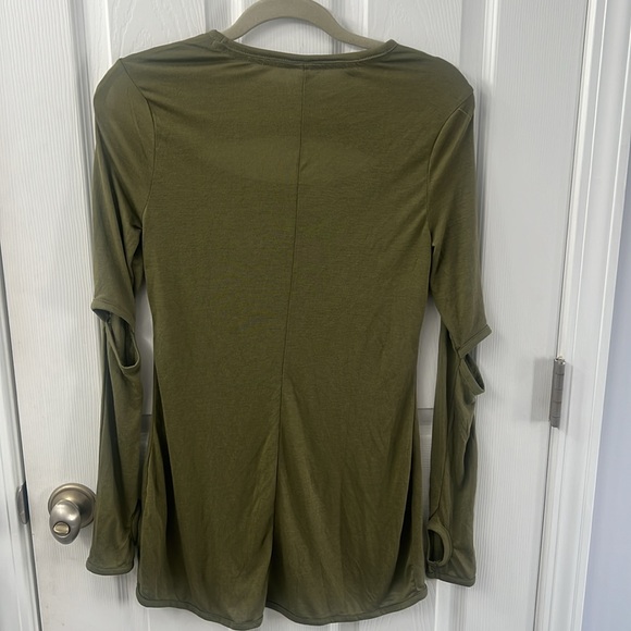 Gymshark long sleeve - Picture 3 of 4